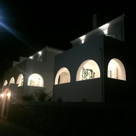 Oltremare Inn Spetses Town Екстер'єр фото