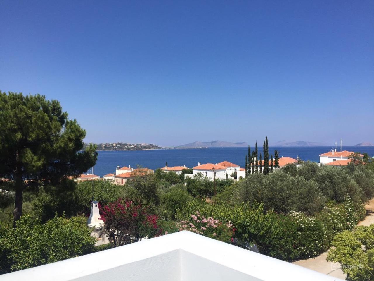 Oltremare Inn Spetses Town Екстер'єр фото