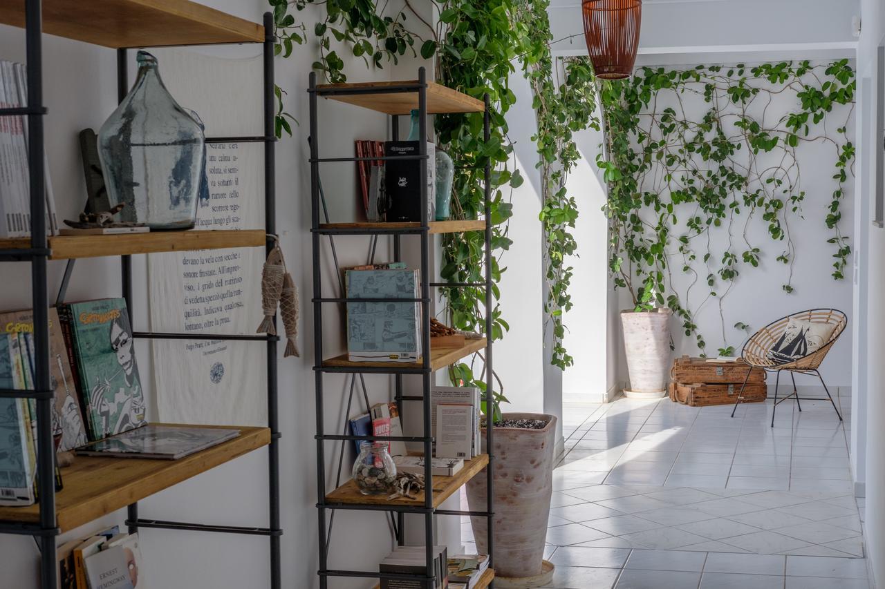 Oltremare Inn Spetses Town Екстер'єр фото