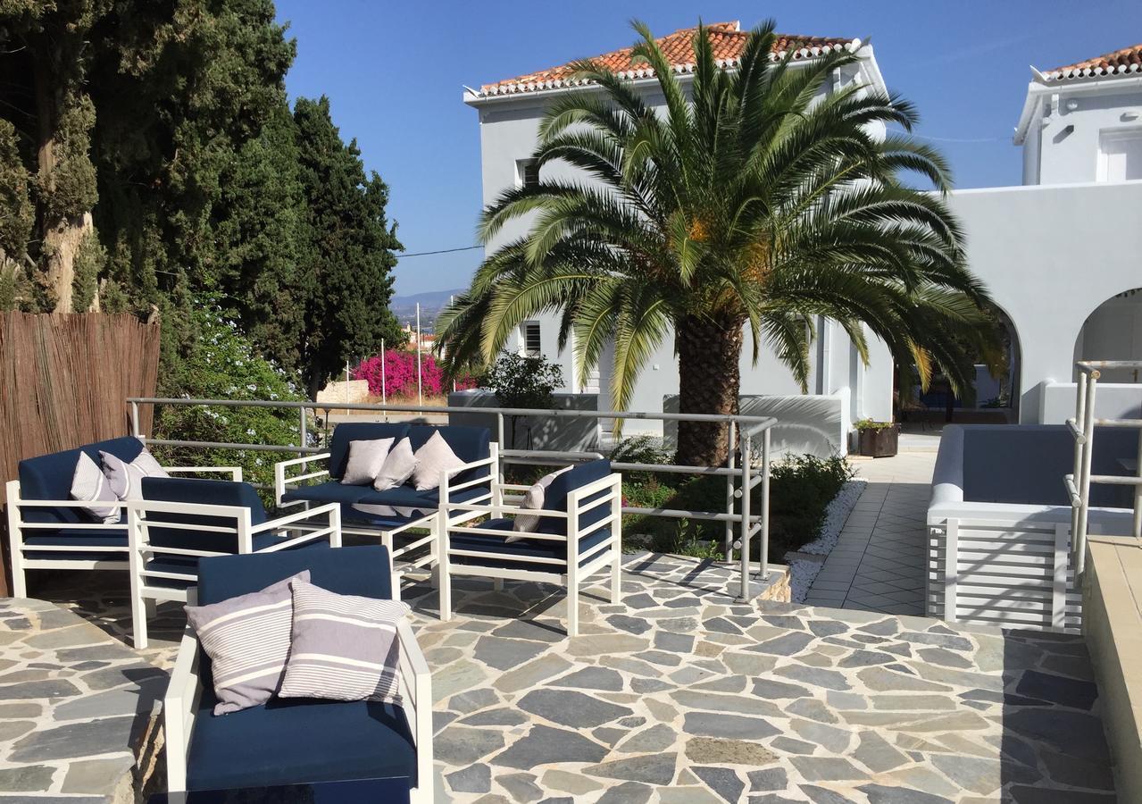 Oltremare Inn Spetses Town Екстер'єр фото
